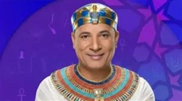 أحمد موسى يشير إلى وصول صورة زيّه الفرعوني إلى جمهور يتجاوز المليون مشاهد